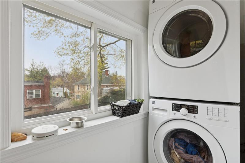 131 Pennsylvania Avenue, Wayne Laundry