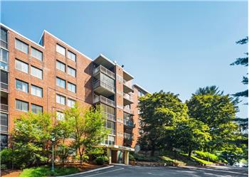 1296 Worcester Rd sr-115, Framingham, MA