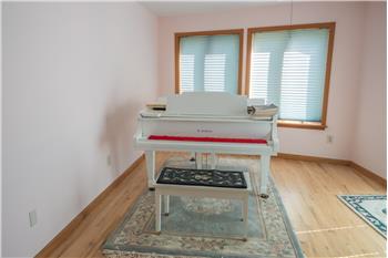 Open floorplan - Living room area,