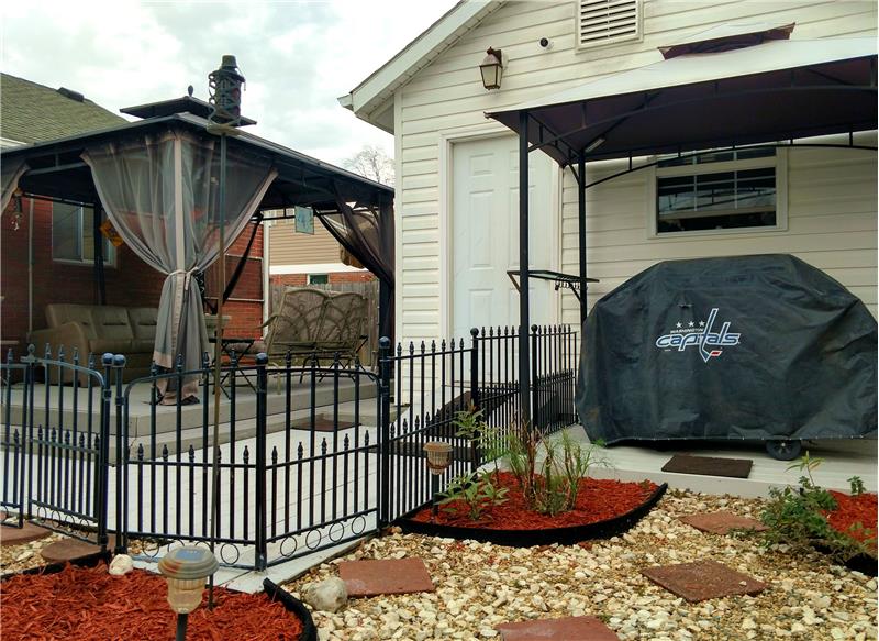 Pet Friendly Fencing