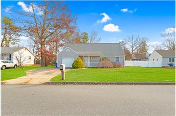 131 Tiller Ave, Manahawkin, NJ