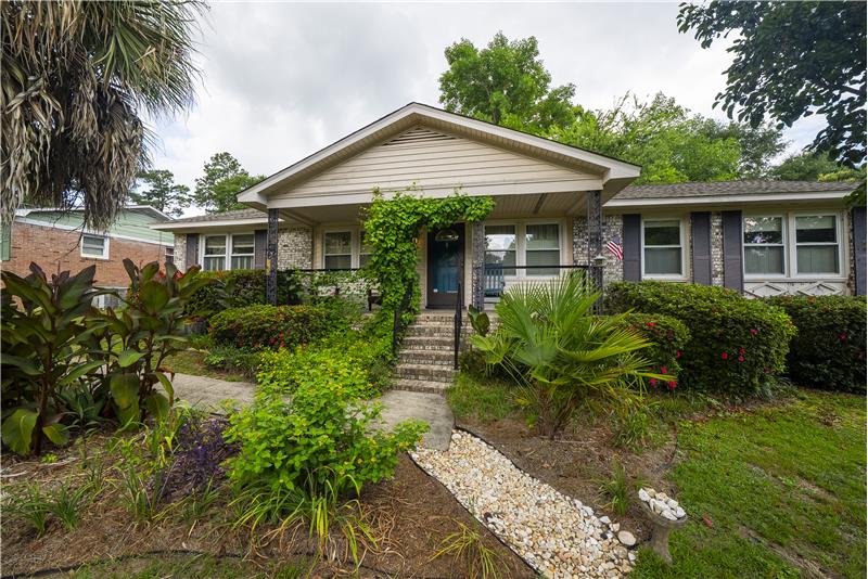 Brick Ranch Home in the Heart of Lexington
#brick#Ranch#Lexington