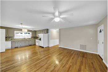 Kitchen and formal dining area
#Kitchen#formaldining