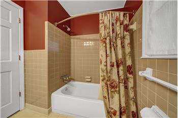 Shared Bath
#sharedbath