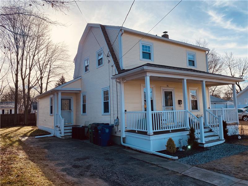 132 Morse Ave. Warwick Colonial Home for Sale