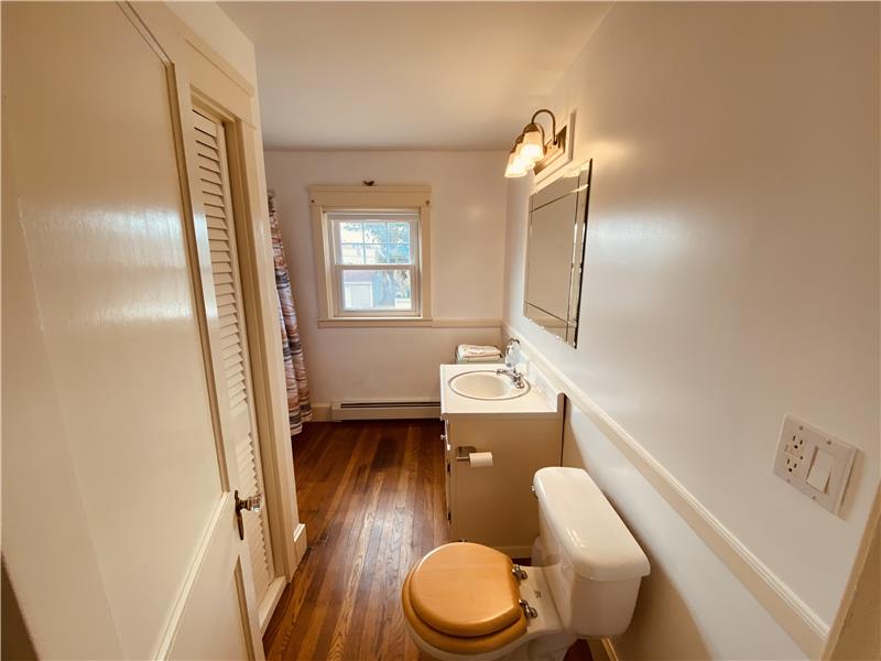 2nd floor full bath with new tub & shower