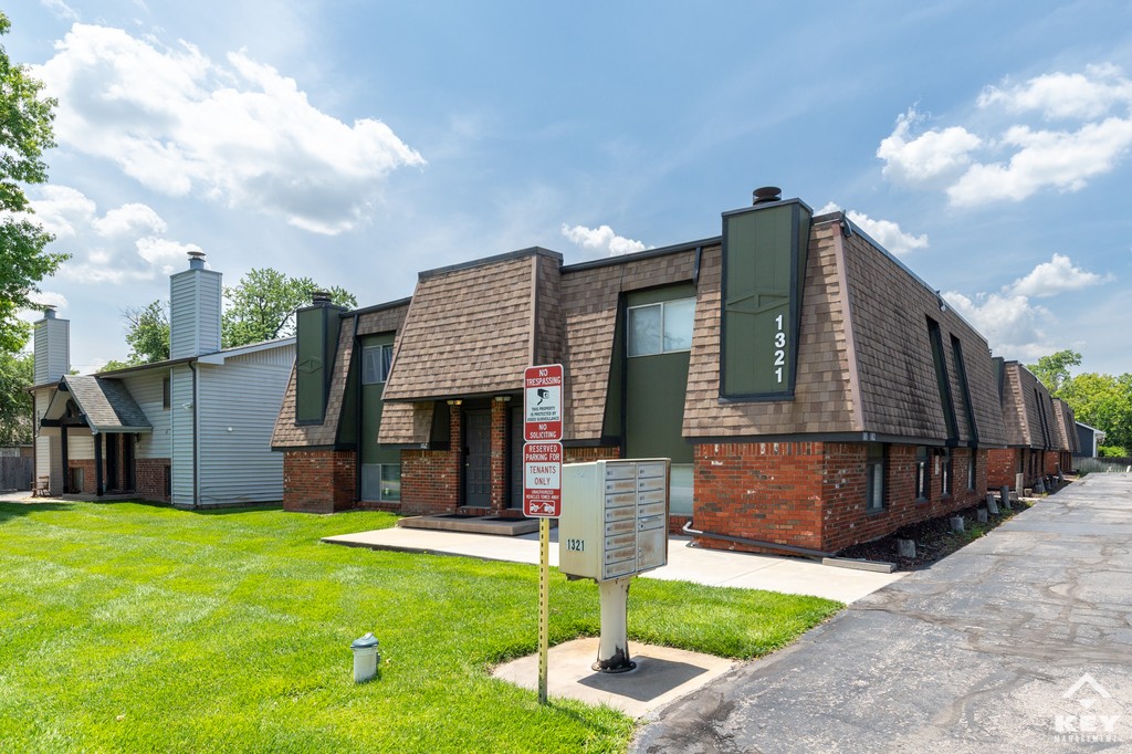 1321 N Sheridan St 104, Wichita, KS 67203 By Leasing Consultant