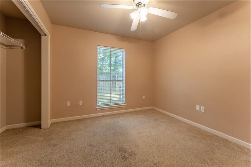 Guest bedroom 