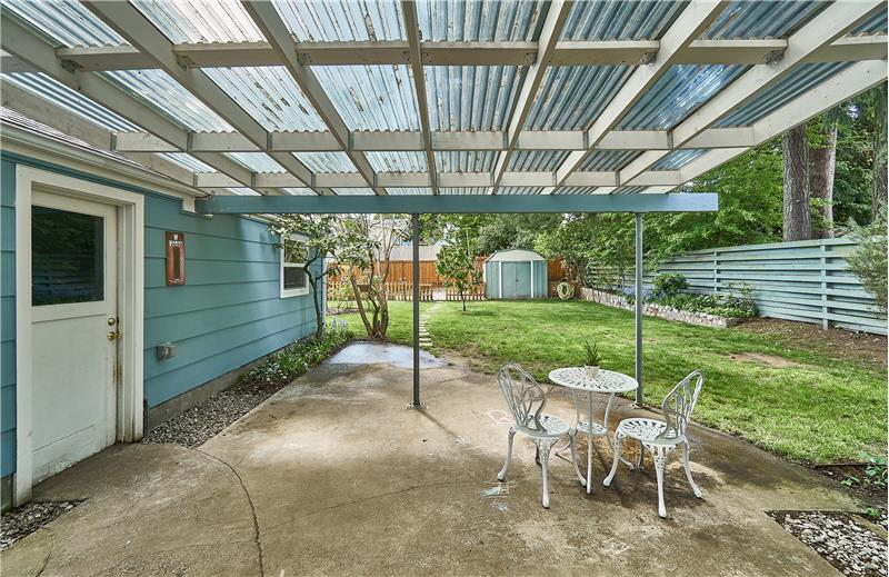 Large Covered Patio. Great for Year Around Entertaining.