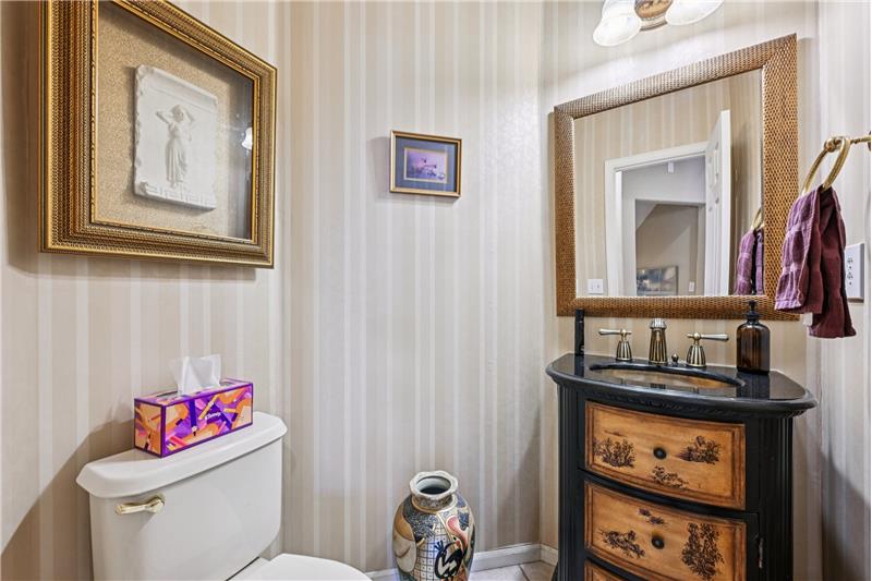 Powder room next to foyer