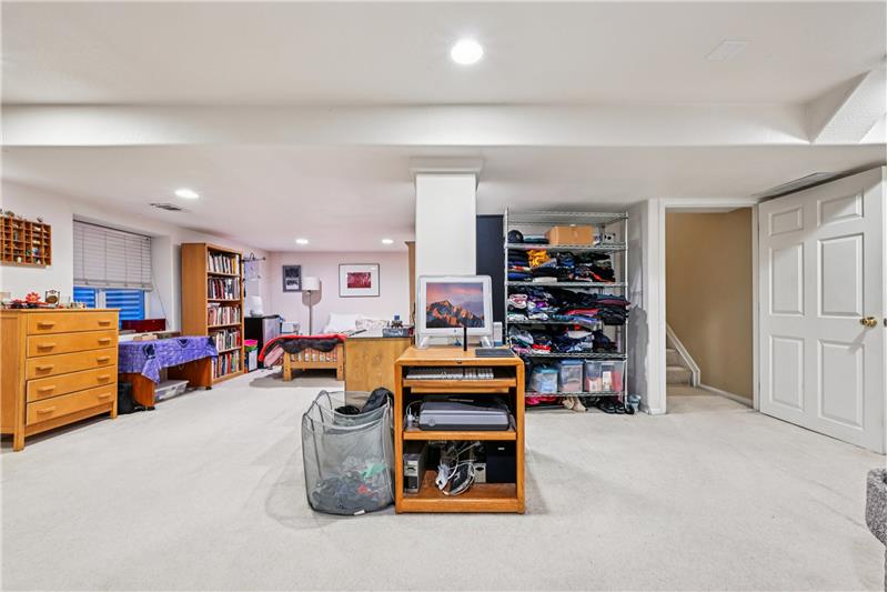 Based used as 3rd bedroom (stairs at right)