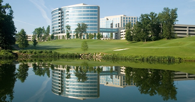 Easy commuting distance to Ballantyne Corporat Park.