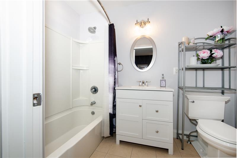 138 Montrose, #17 - Bathroom