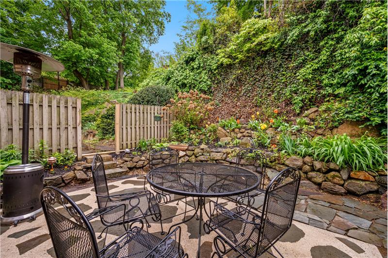 22 Greythorne Woods Circle - patio