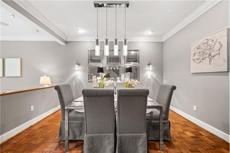 22 Greythorne Woods Circle - Dining Room