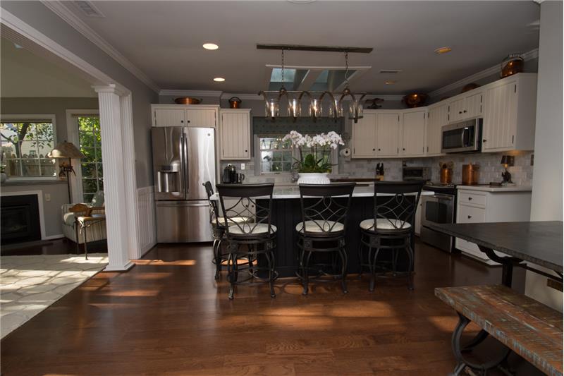 14 Ringneck - Kitchen 