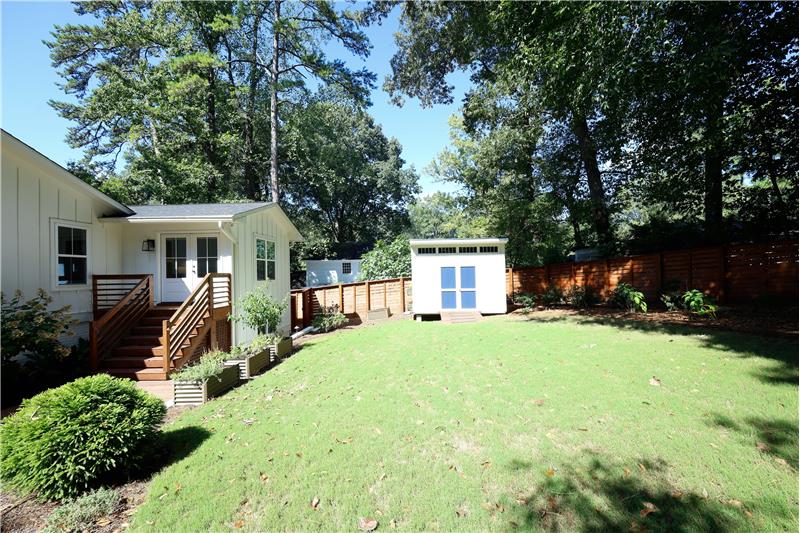Back Yard & Brand New Shed!