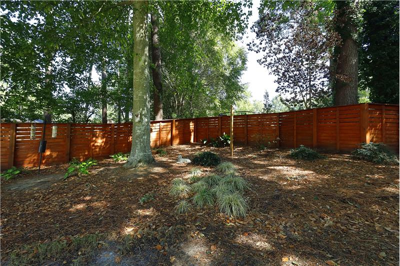 New Back Yard Fencing