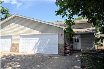 14190 Pineview Drive, Becker, MN