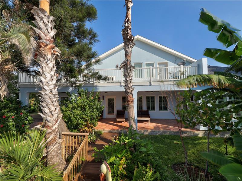 Backyard / Waterside