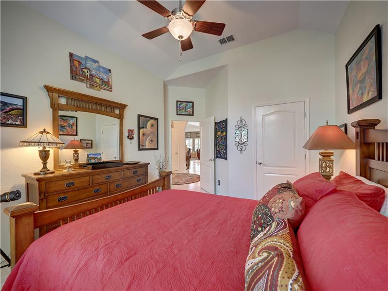 2nd living used as 7th bedroom - Could be an office