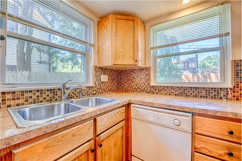 143 Trent Road, Wynnewood, PA 19096, Kitchen