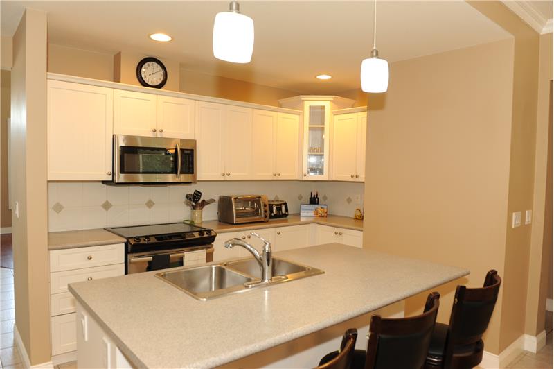 Kitchen Island with Breakfast Bar