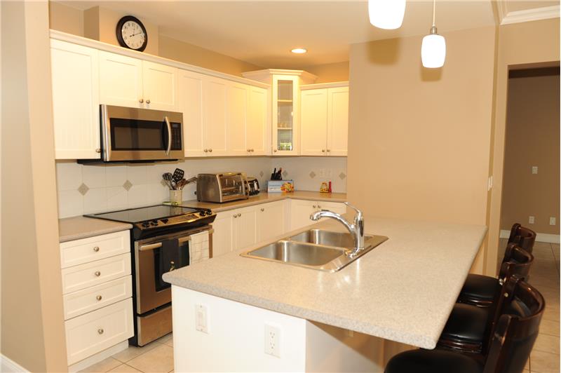 Kitchen with plenty of cabinets