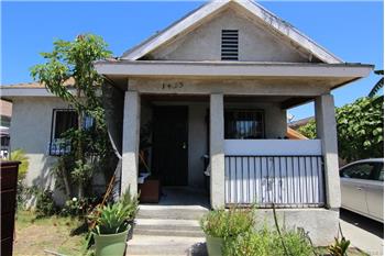 Primary listing photos for listing ID 590981