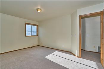 Very Large Bonus Room or 4th Bedroom.