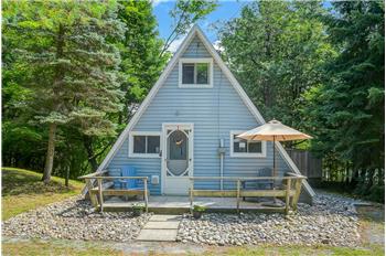 1459 Peneshula Road, Lanark Highlands, ON