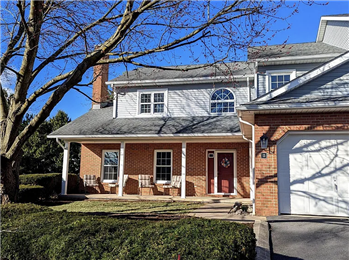 Primary listing photos for listing ID 641478