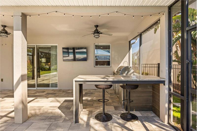 Summer Kitchen w/ bar seating
