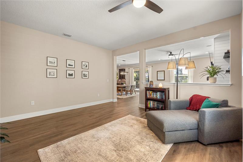 Dining Room/Flex Space