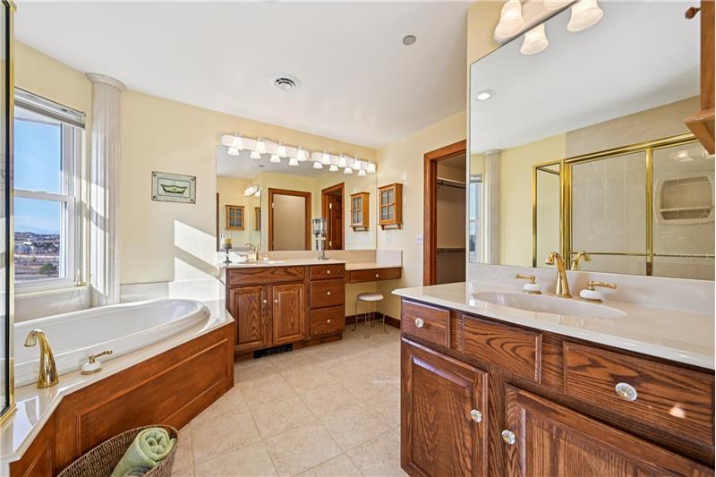 Ensuite bathroom for upstairs primary suite