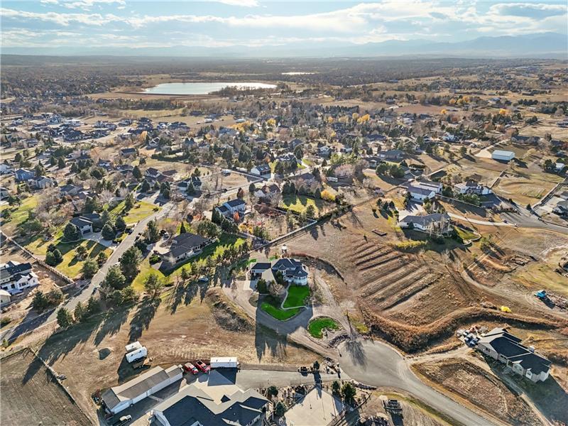 Listing is at end of a cul-de-sac