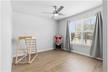 Another of the 3 secondary bedrooms.