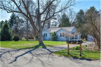 Primary listing photos for listing ID 647448