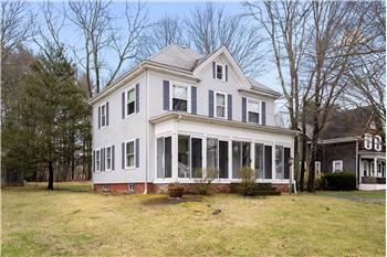 Primary listing photos for listing ID 640149