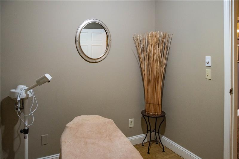 Spa Room2