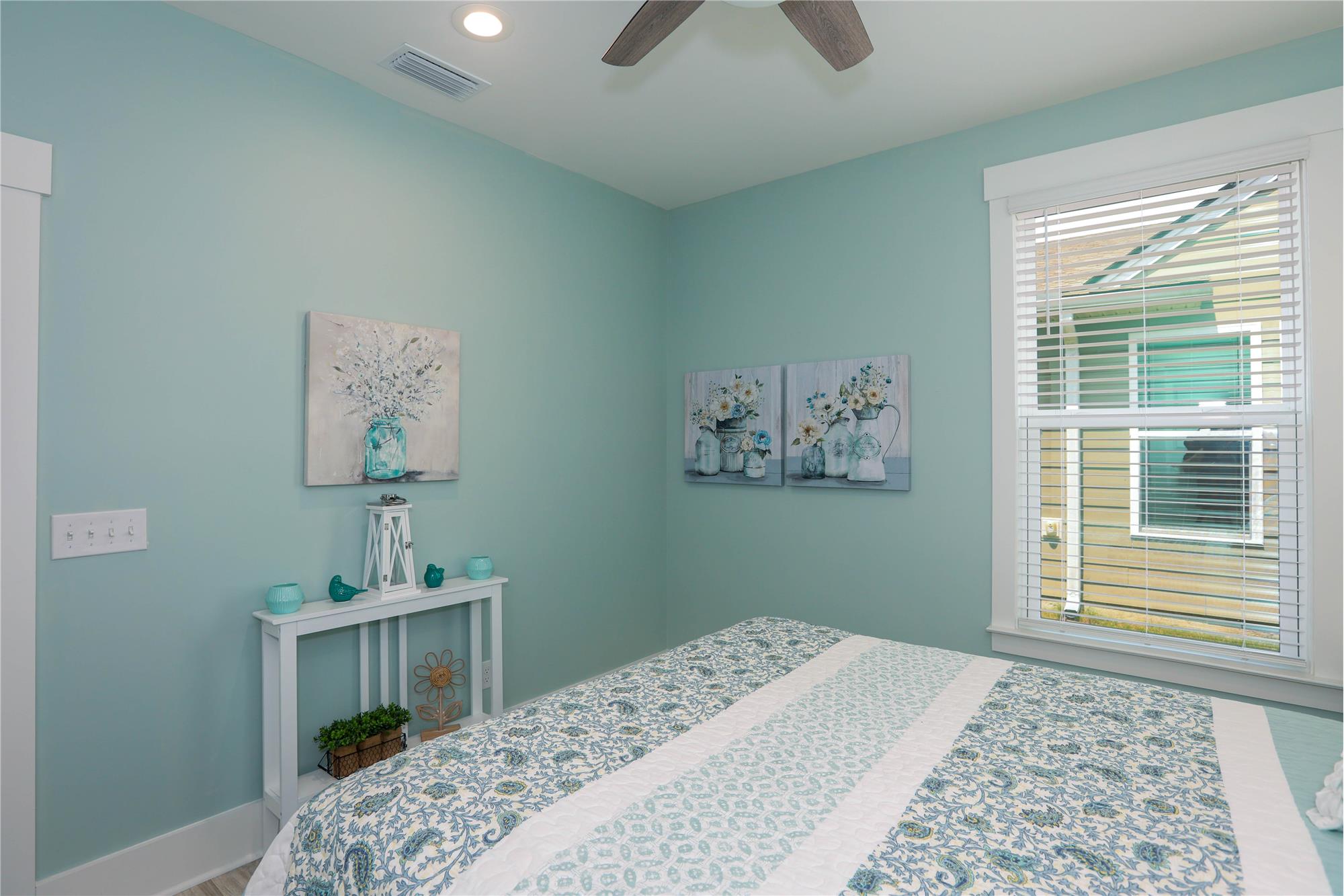 https://realbird.blob.core.windows.net/rb-photos/157-sweetpea-lane-bluffton-sc-29909-4827_G3E3N2T3_648915_639226676036347267_80x60.jpg