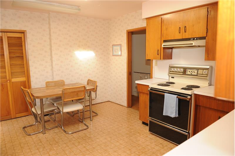Kitchen with Eating Area