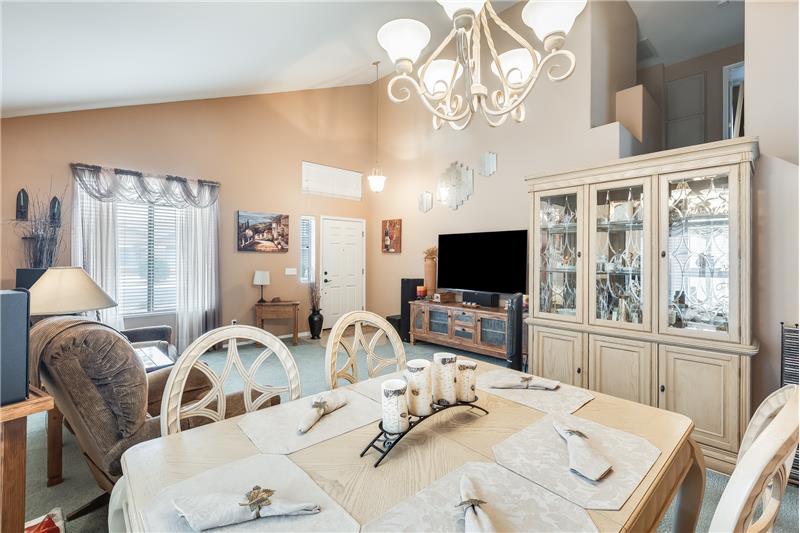 formal dining area/living room