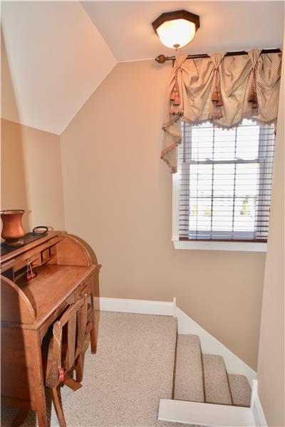 Landing on 2nd Floor