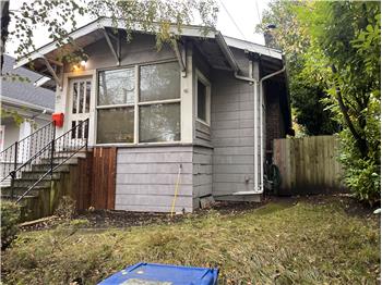 1612 N 50th St, Seattle, WA