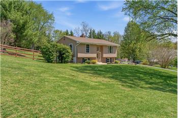 1618 Valley Drive, Westminster, MD