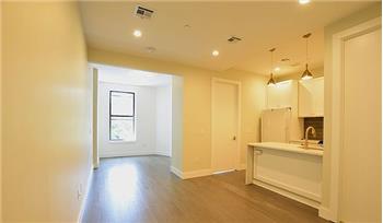 Primary listing photos for listing ID 590921