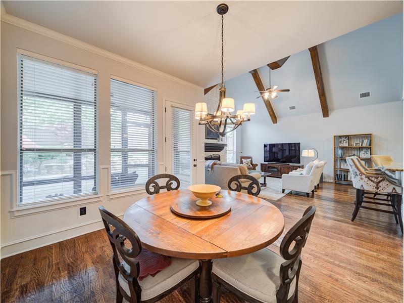 Breakfast nook space