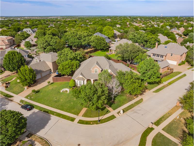 Large CORNER Lot within walking distance to Oakmont CC