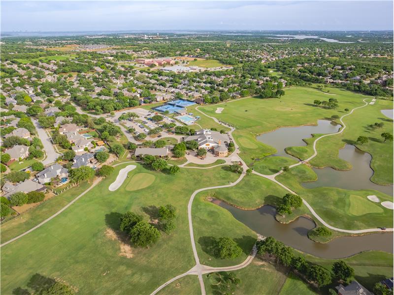 Award winning and affordable Oakmont Country Club Golf Course